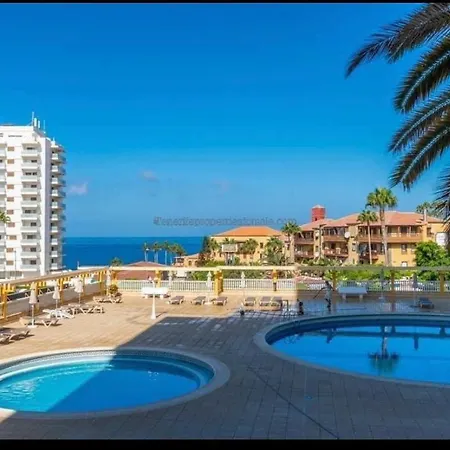 Copacabana Las Americas 公寓 *