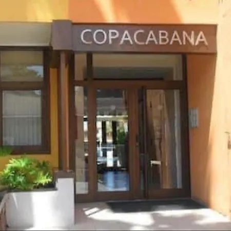 Copacabana Las Americas Адехе